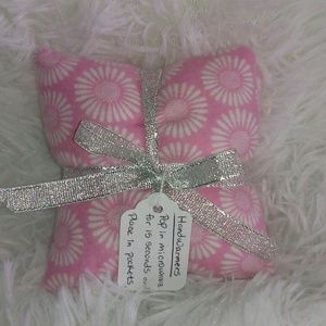 Pocket hand warmers women floral white stocking